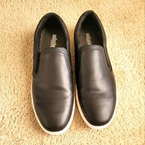 Kenneth Cole Unlisted